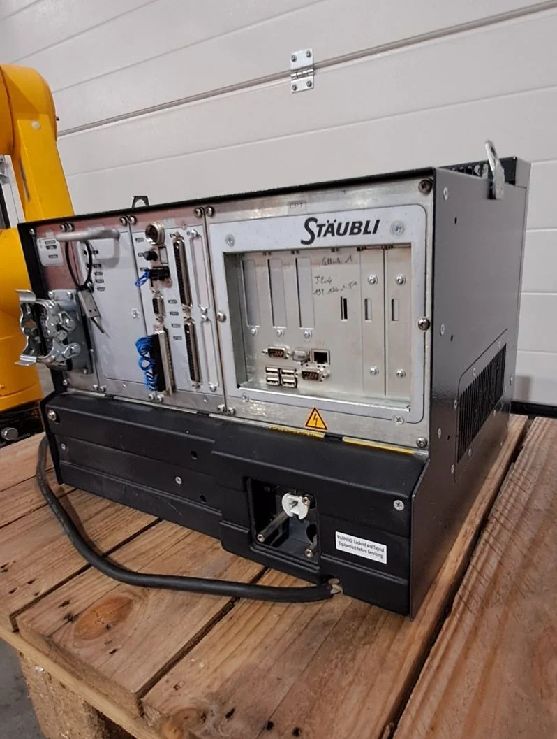 STAUBLI  ROBOT TX60 - CS8C