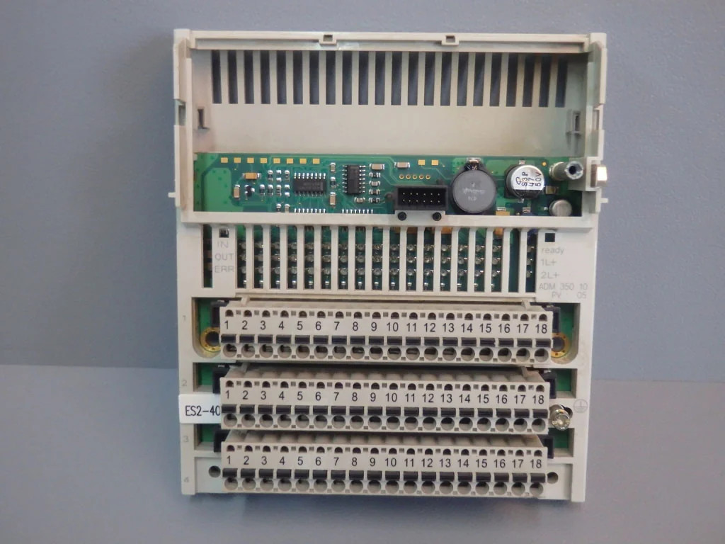 TÉLÉMÉCANIQUE  170ADM35010