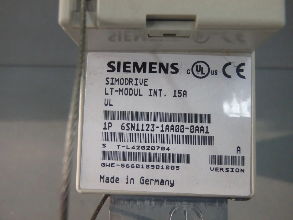 SIEMENS 6SN1123-1AA00-0AA1