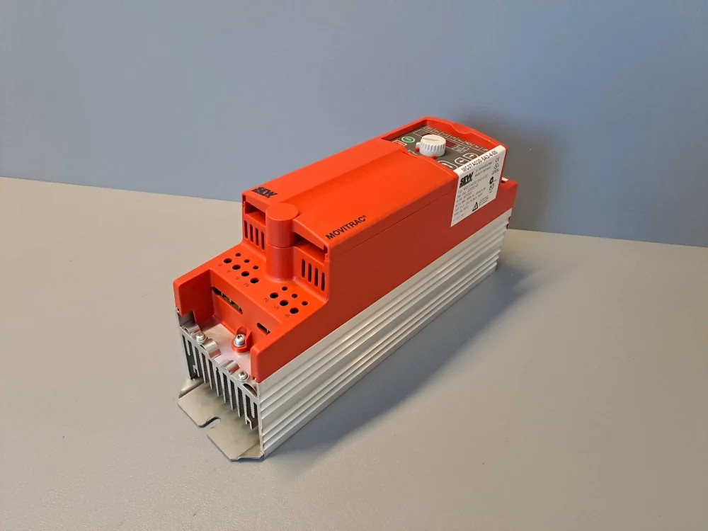 SEW EURODRIVE  MC07A0305A3400