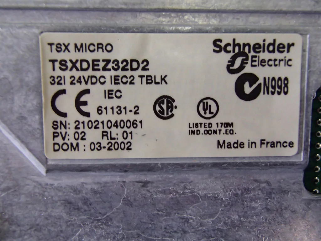 TÉLÉMÉCANIQUE  TSXDEZ32D2