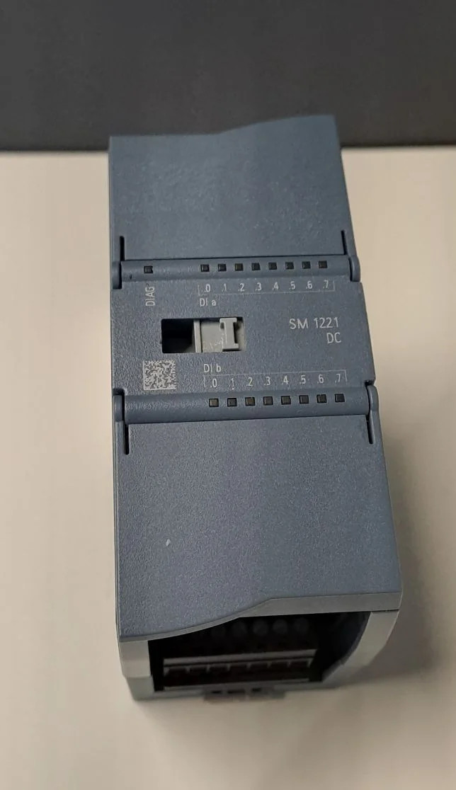 SIEMENS 6ES7221-1BH32-0XB0