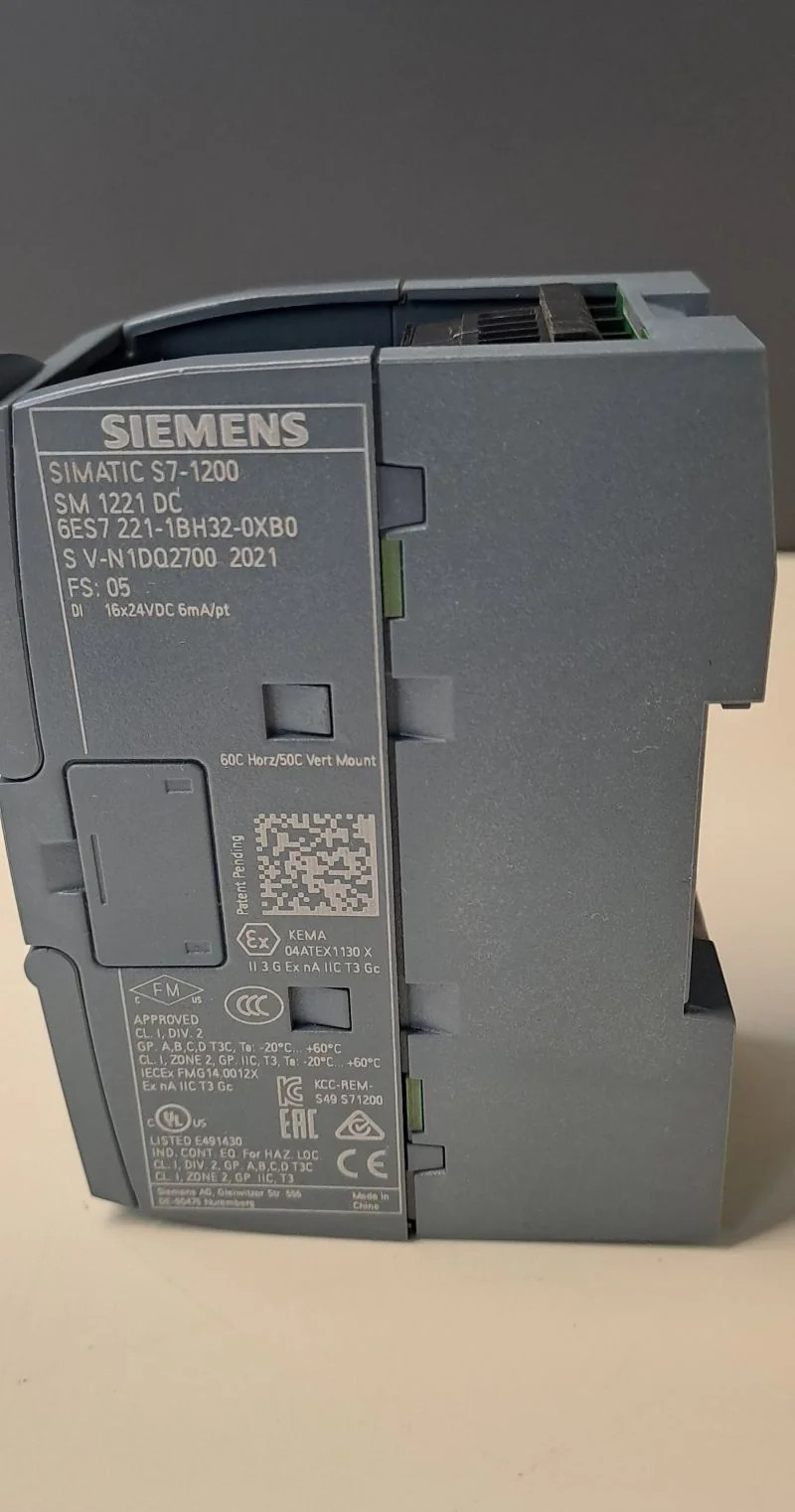 SIEMENS 6ES7221-1BH32-0XB0