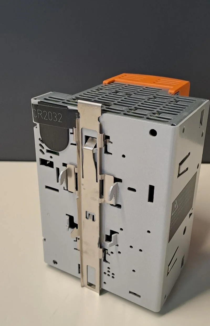 IFM ELECTRONIC AC1422