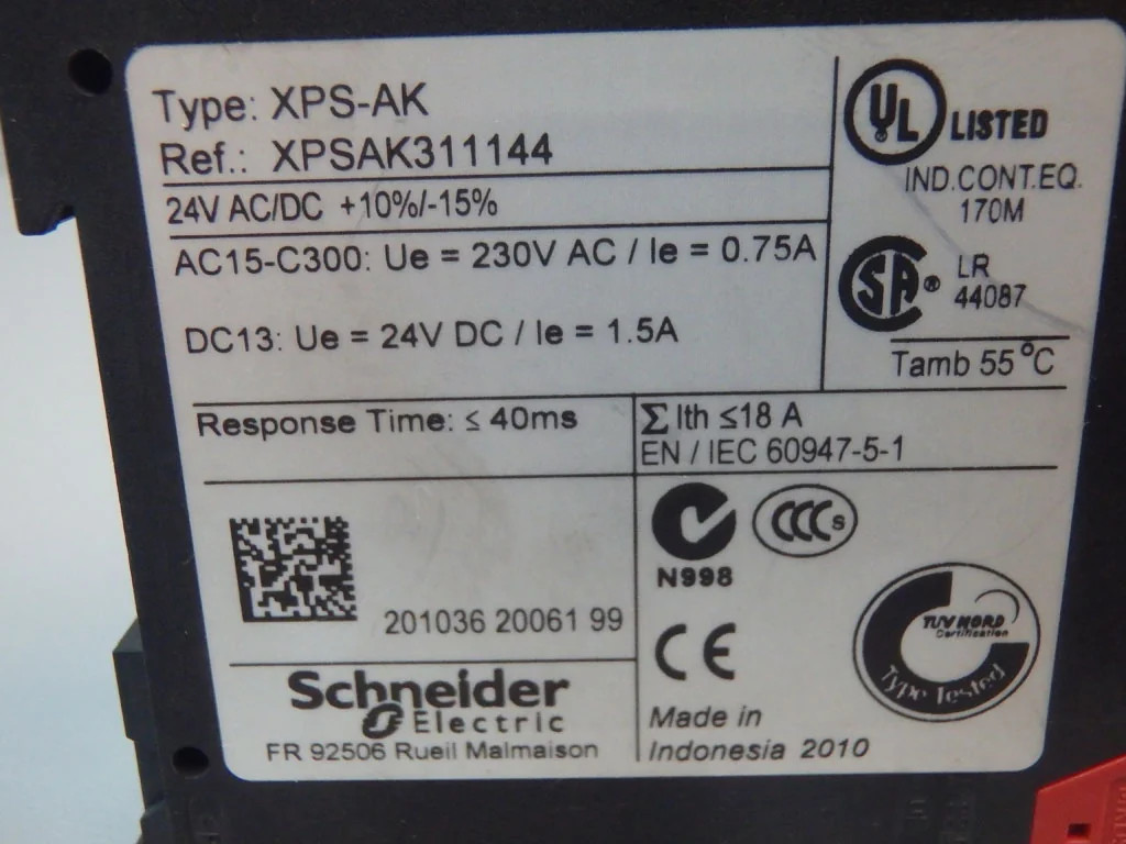 TÉLÉMÉCANIQUE  XPS-AK311144