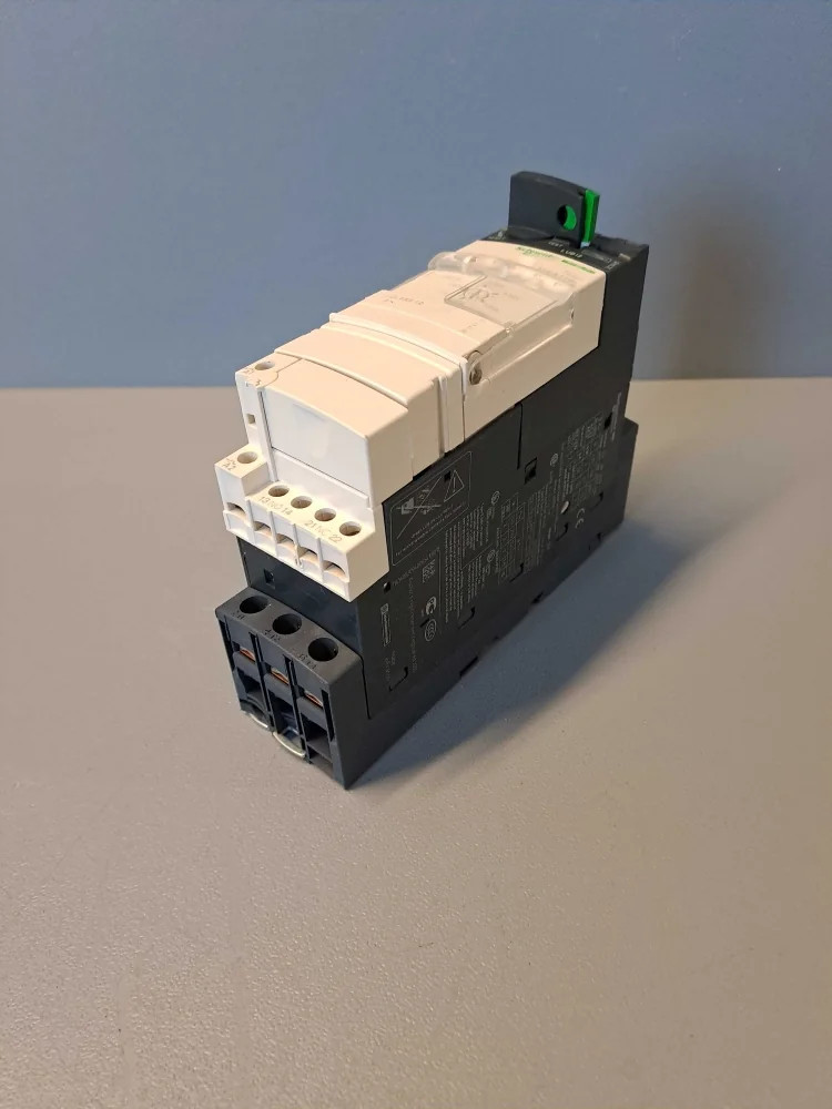 SCHNEIDER  LUB12 + LUCA12BL