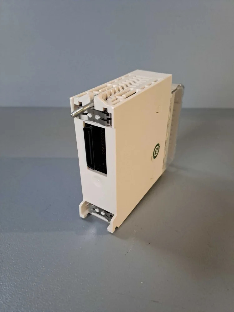 SCHNEIDER  BMXDDI1602