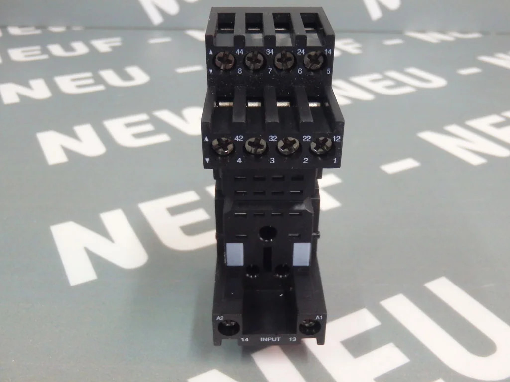 TÉLÉMÉCANIQUE  RXZE2M114M