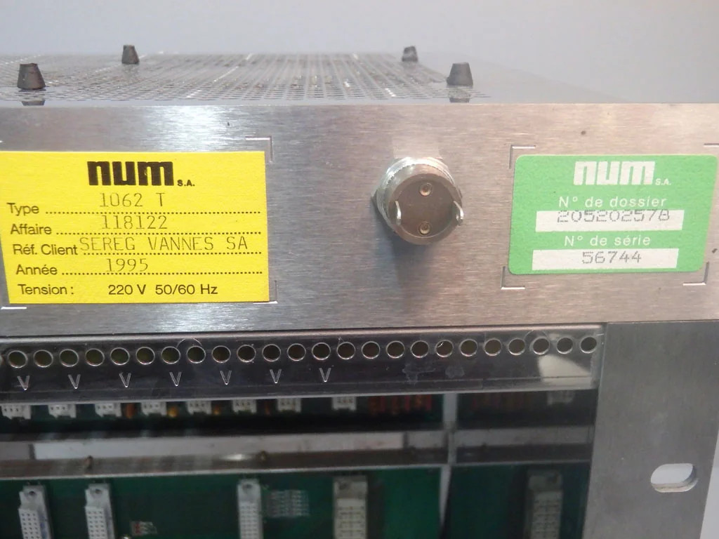 NUM RACK1062T