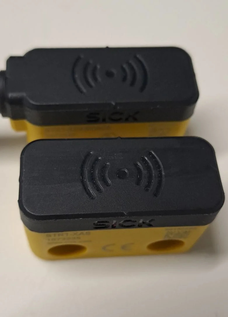 SICK  STR1-XDAM0AC8
