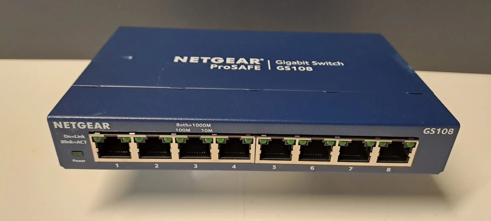 NETGEAR GS108v4