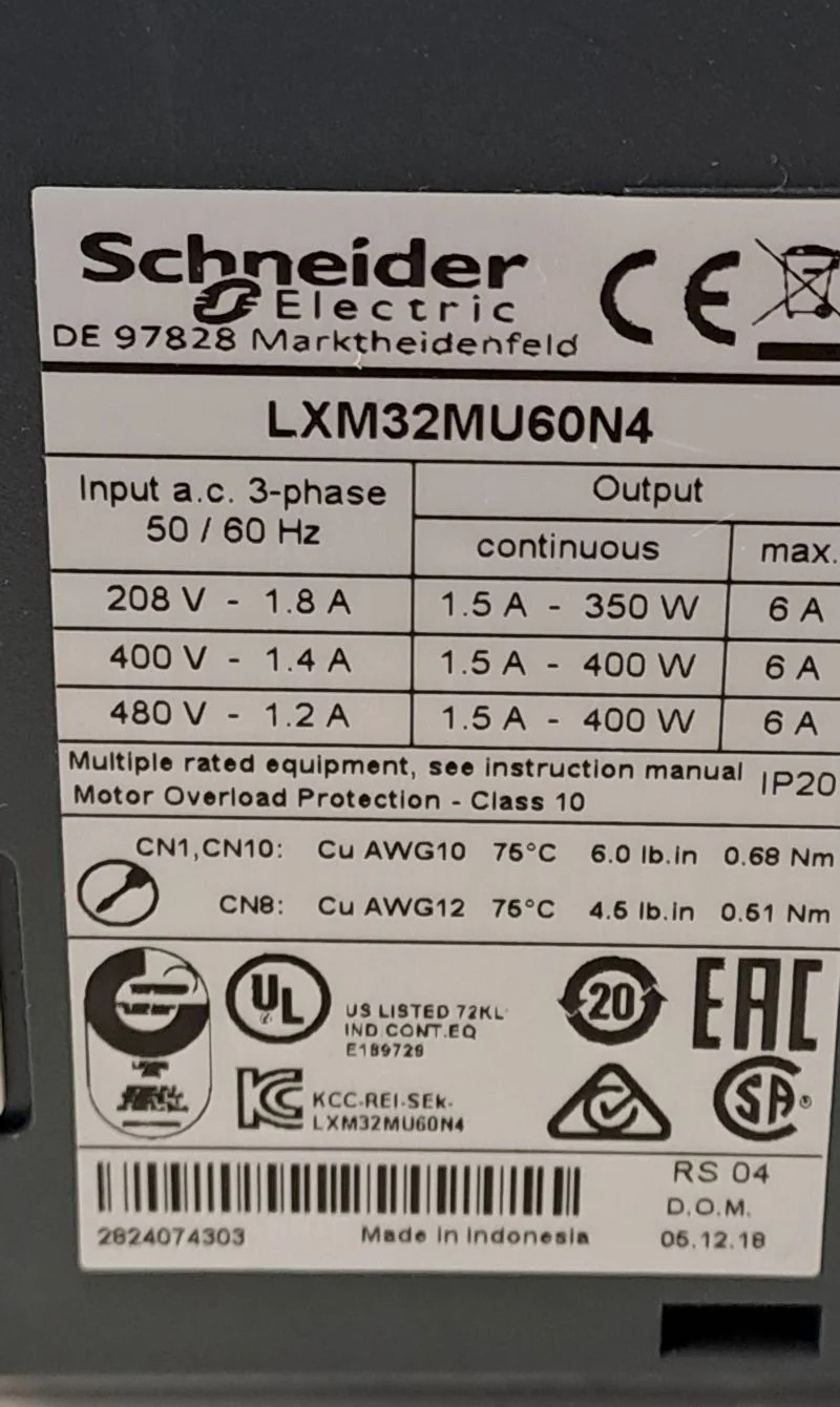 SCHNEIDER  LXM32MU60N4
