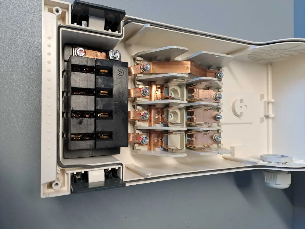 SCHNEIDER  KSB100SF4