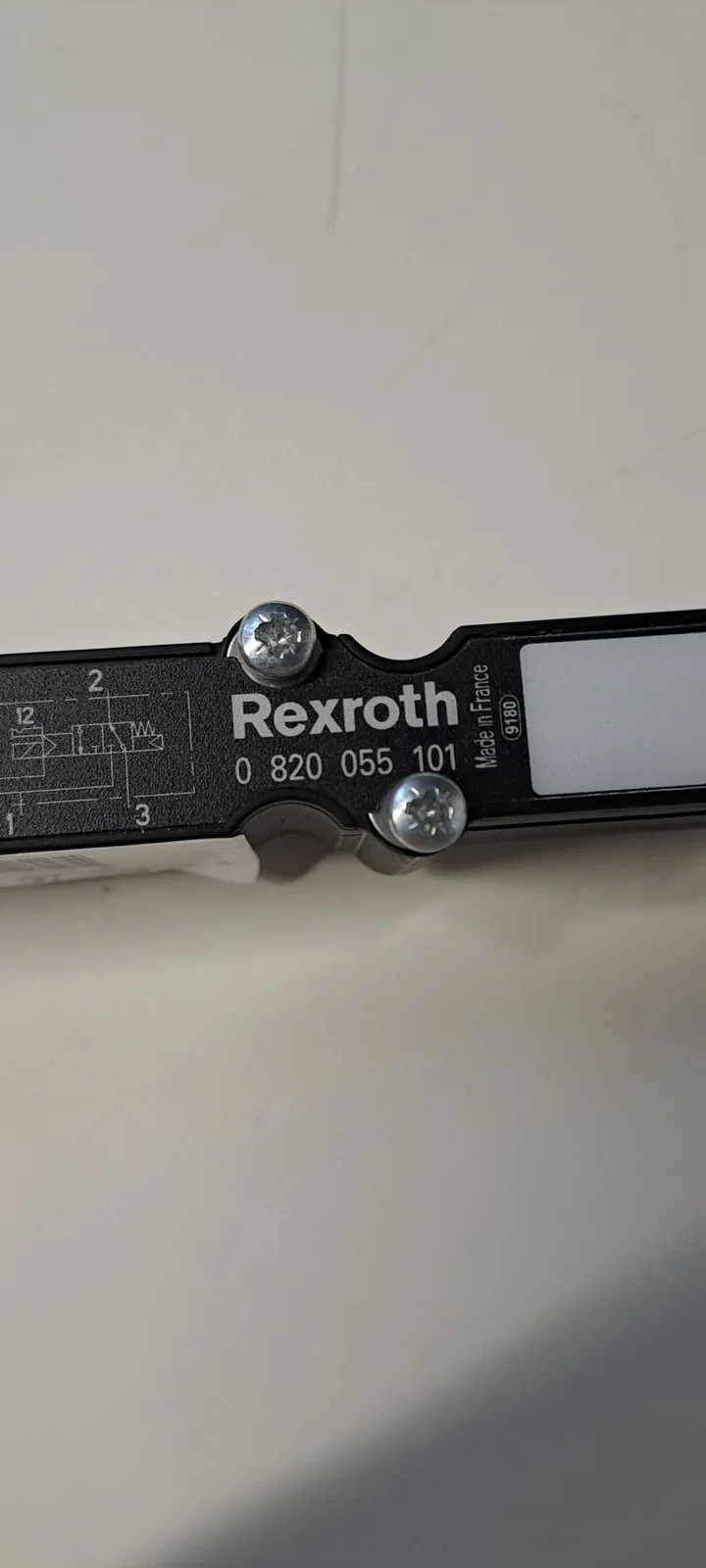 REXROTH  0820055101