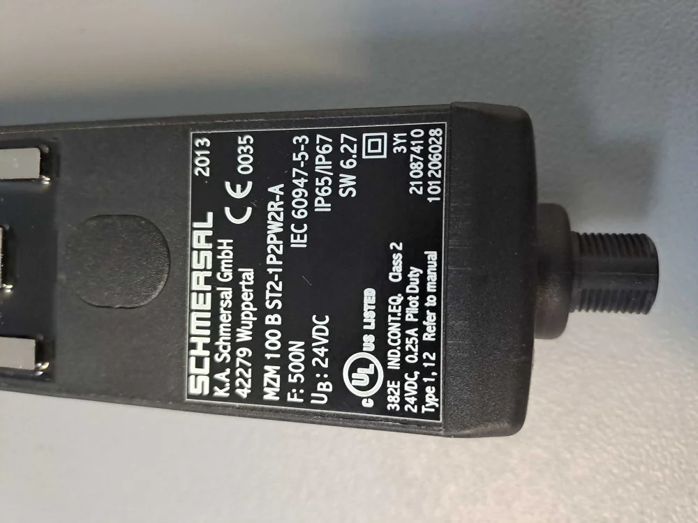 SCHMERSAL  MZM100BST21P2PW2RA+MZM100B11