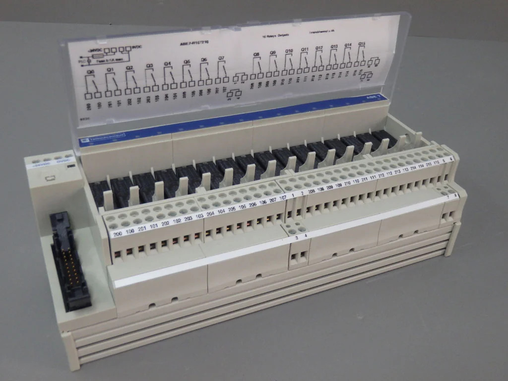 TÉLÉMÉCANIQUE  ABE7-R16T210