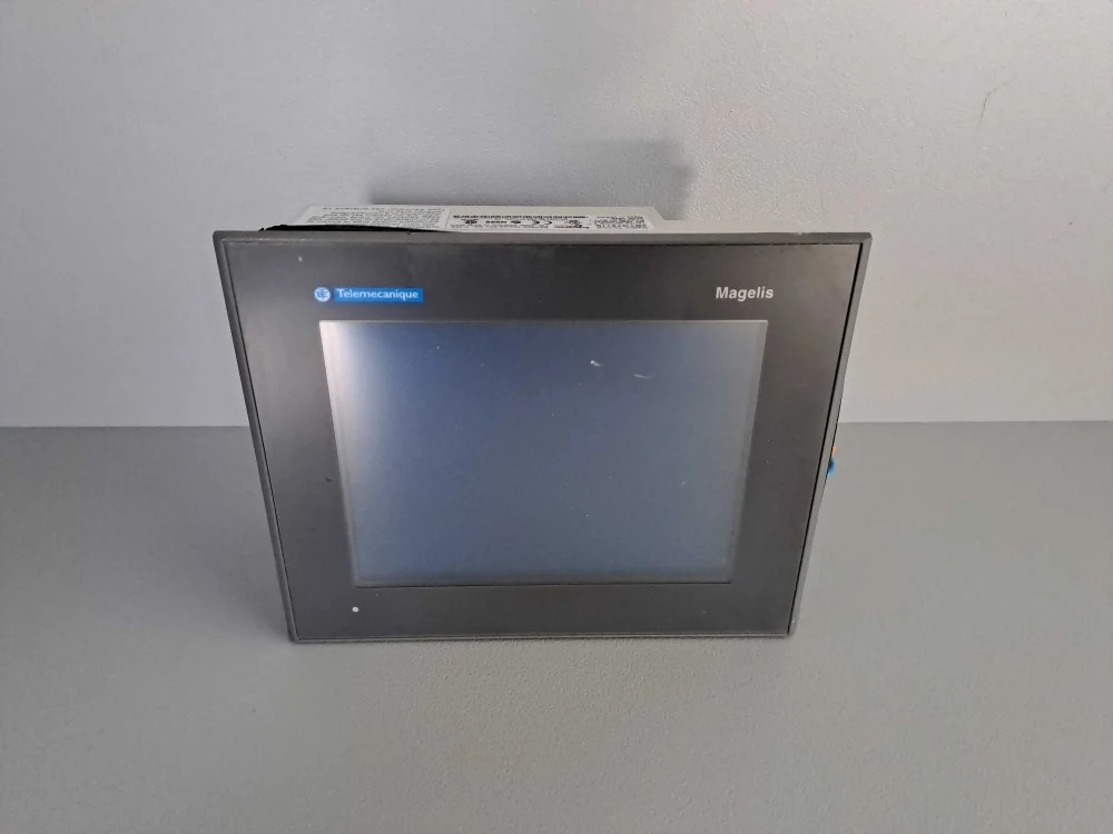 SCHNEIDER  XBTGT2110