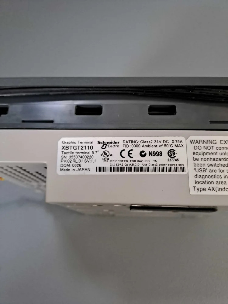 SCHNEIDER  XBTGT2110