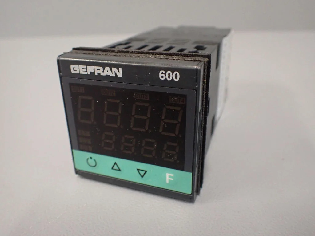 GEFRAN 600-R-D-0-0-0