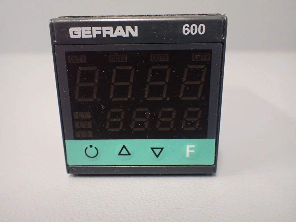 GEFRAN 600-R-D-0-0-0