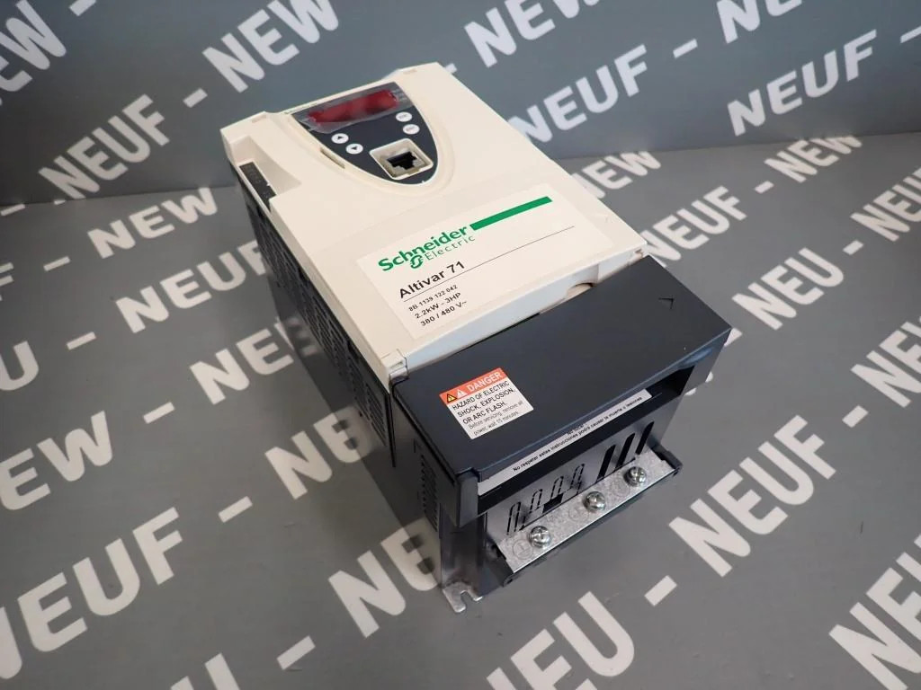 SCHNEIDER  ATV71HU22N4