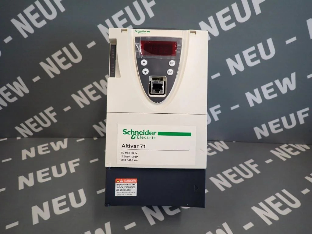 SCHNEIDER  ATV71HU22N4