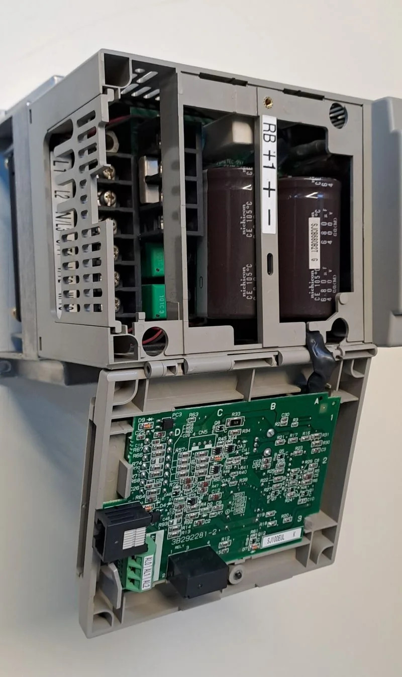 HITACHI SJ100-022NFE