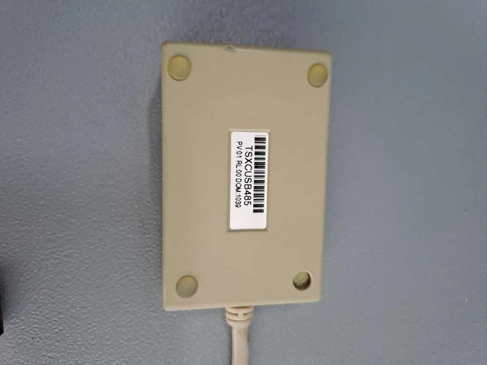 SCHNEIDER  TSXCUSB485