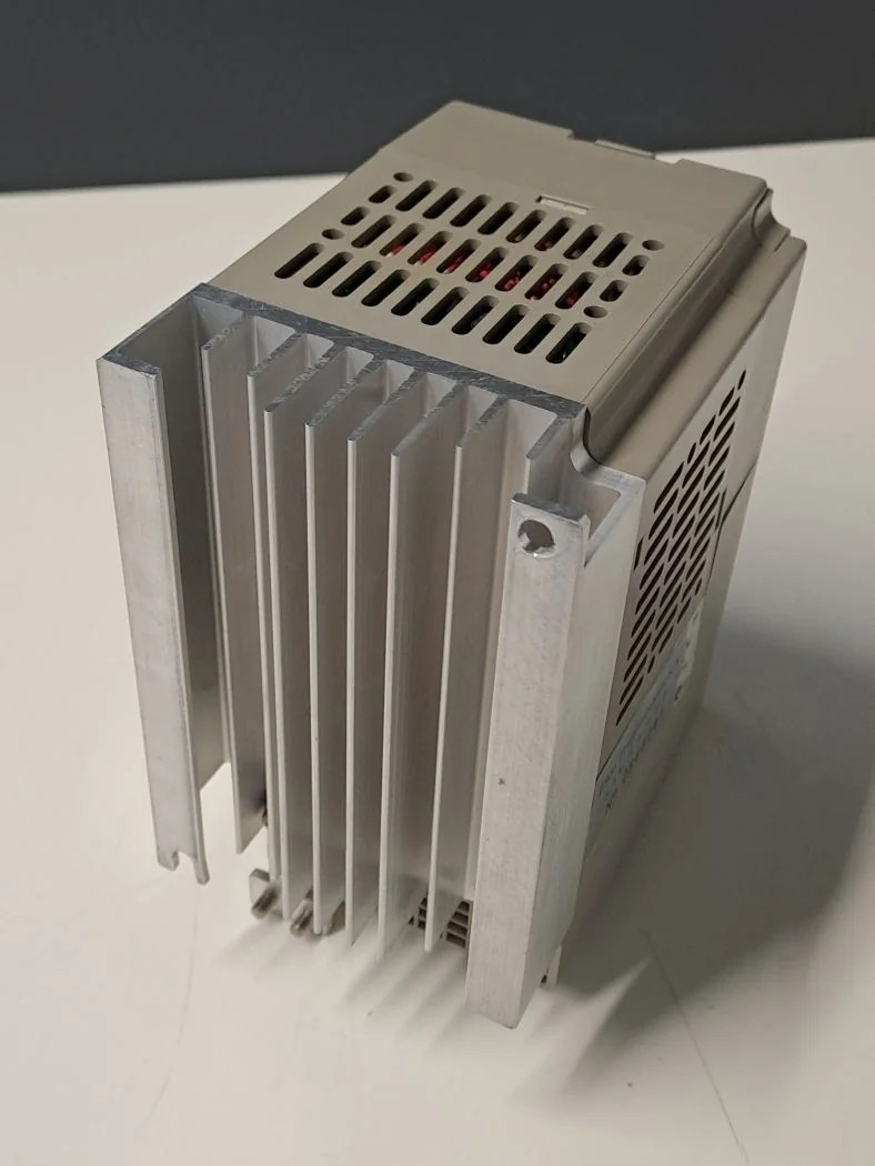 HITACHI SJ200-004NFEF