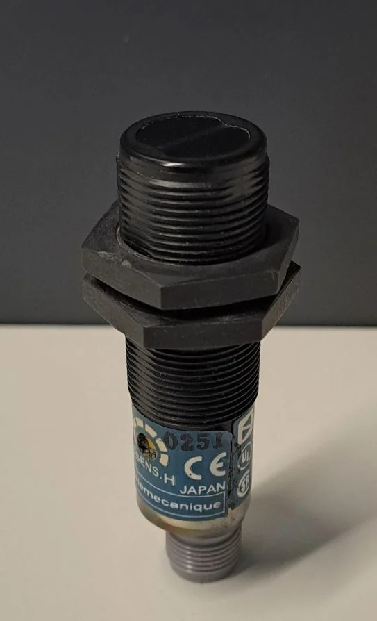 TÉLÉMÉCANIQUE  XU5B18PP340D