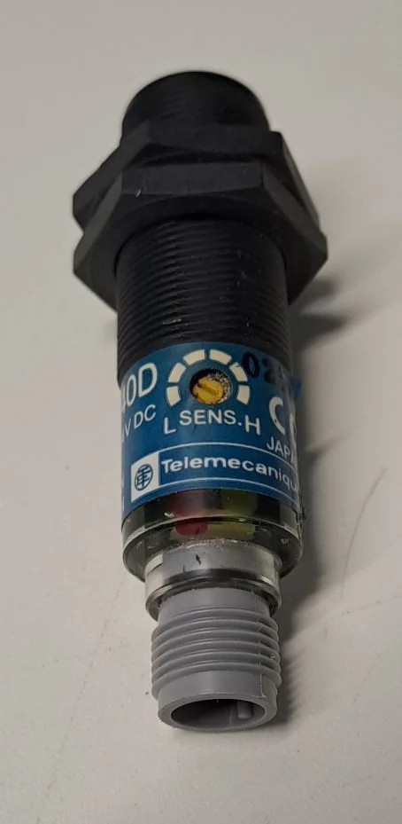 TÉLÉMÉCANIQUE  XU5B18PP340D