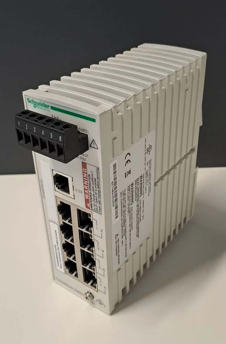 SCHNEIDER  TCSESB083F23F0