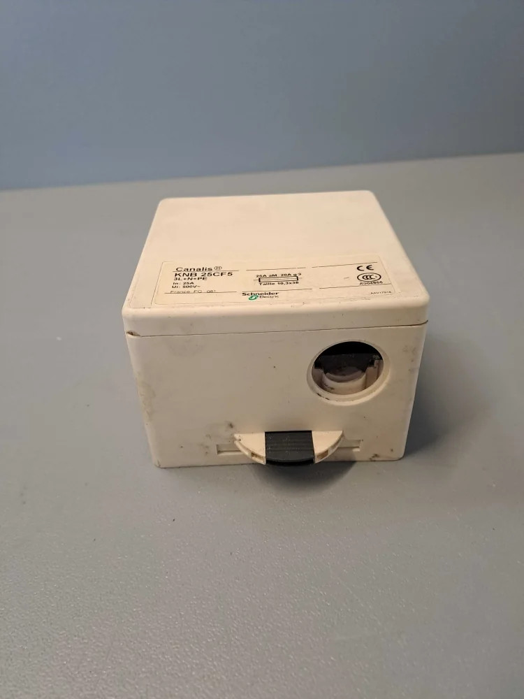 SCHNEIDER  KNB25CF5