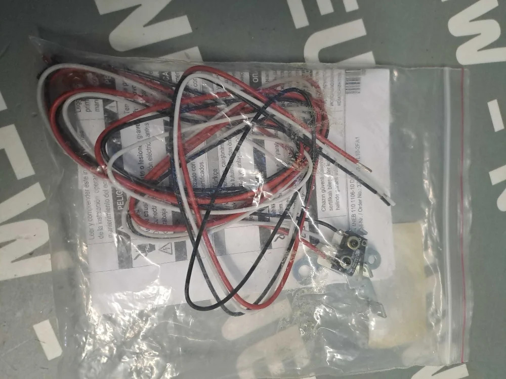 SIEMENS  3VL93003AU10