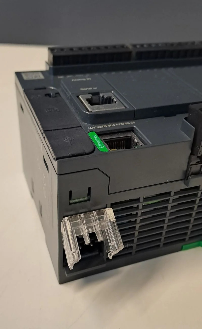 SCHNEIDER  TM221CE40T