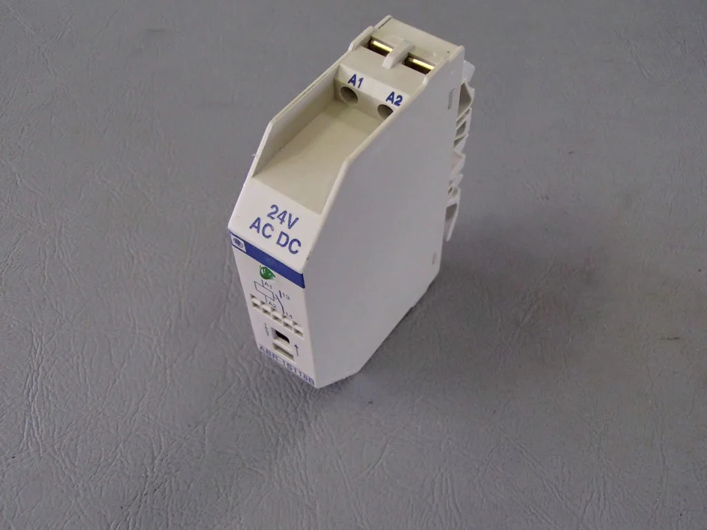 TÉLÉMÉCANIQUE  ABR-1S118B