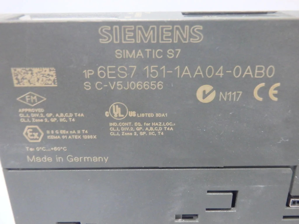 SIEMENS 6ES7151-1AA04-0AB0
