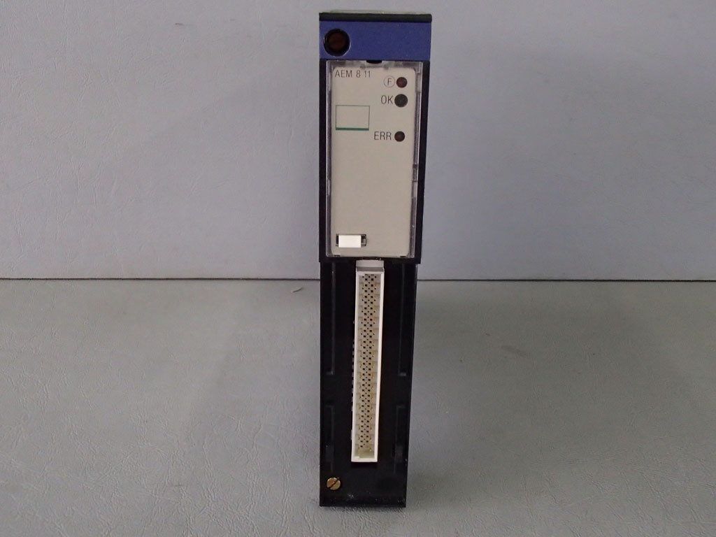 TÉLÉMÉCANIQUE   TSXAEM811 