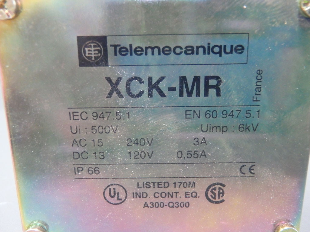 TÉLÉMÉCANIQUE  XCKMR54D1H29
