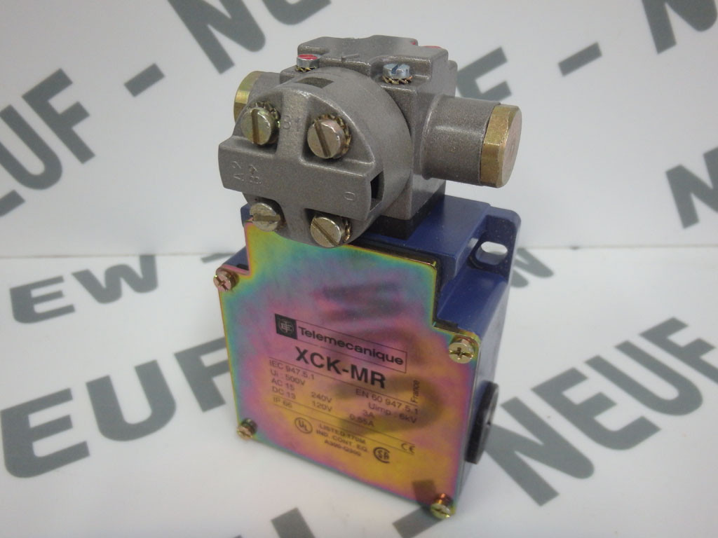 TÉLÉMÉCANIQUE  XCKMR54D1H29