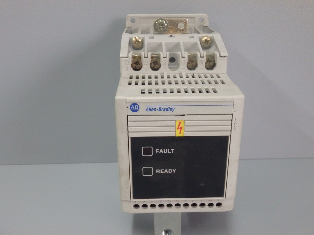 ALLEN-BRADLEY 160S-AA08NPS1P1