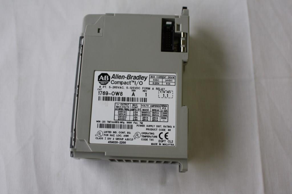 ALLEN-BRADLEY 1769-OW8