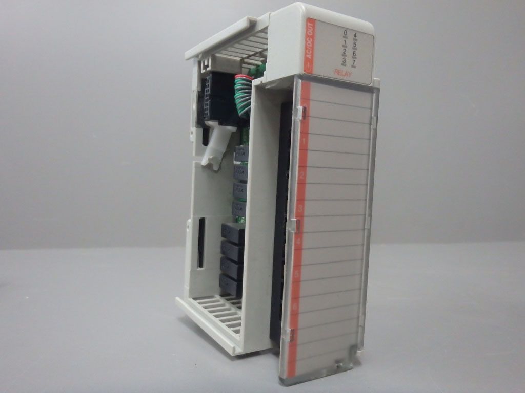 ALLEN-BRADLEY 1769-OW8