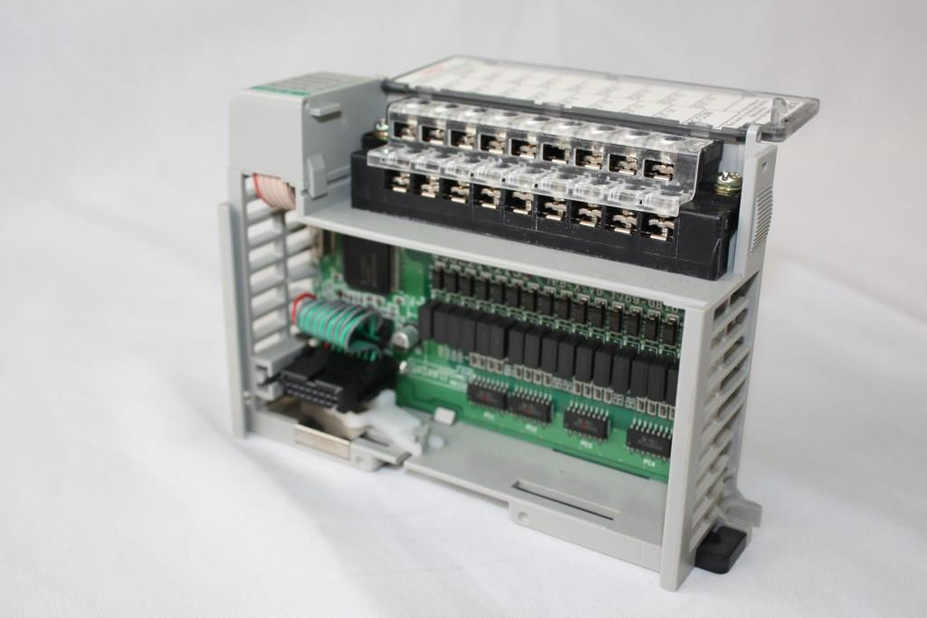 ALLEN BRADLEY 1769-OB16