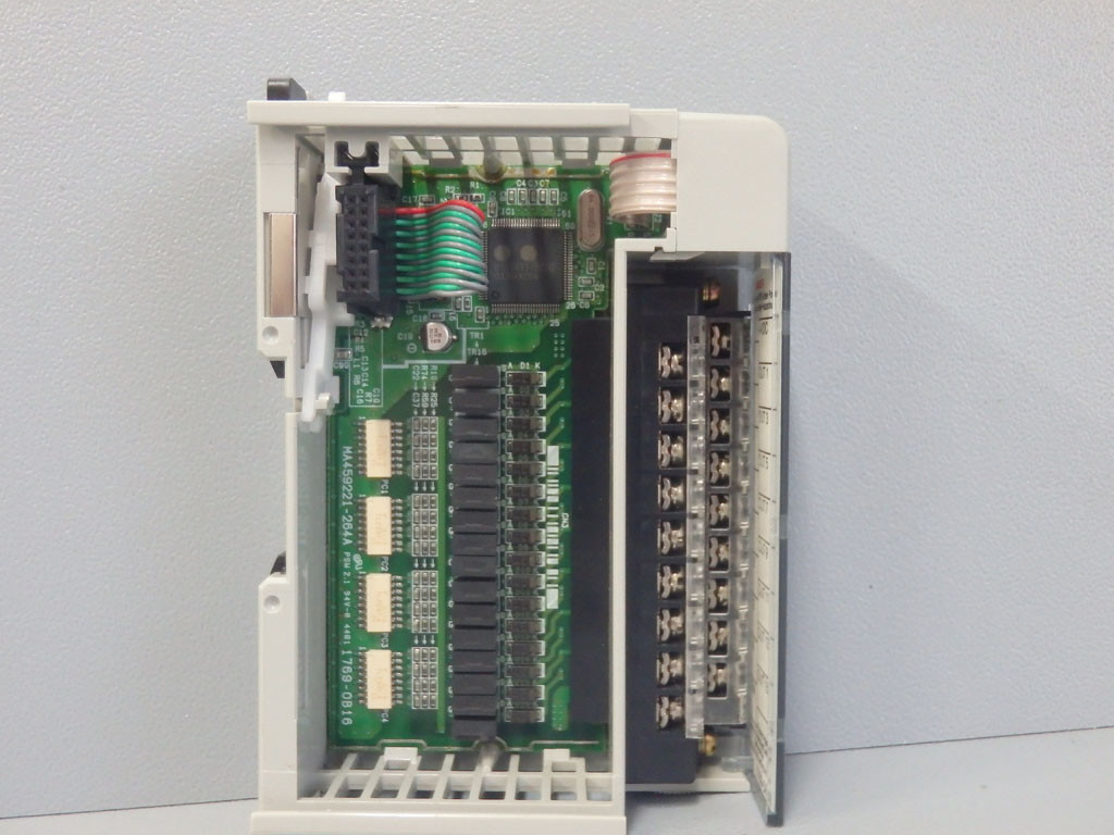 ALLEN BRADLEY 1769-OB16