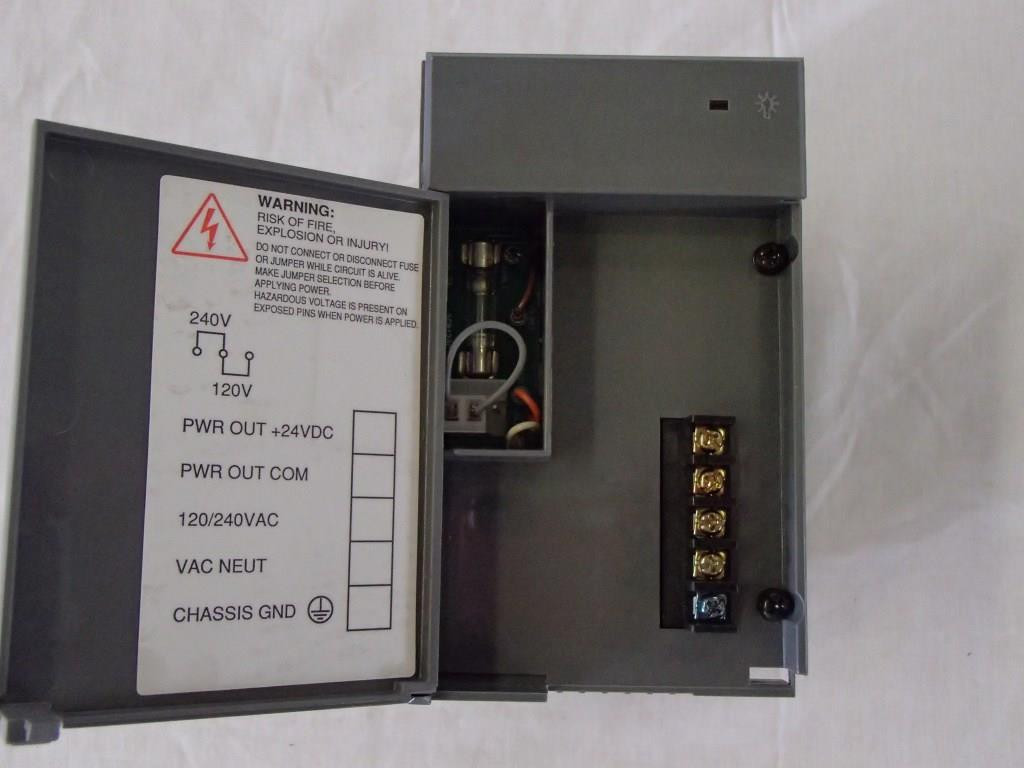 ALLEN-BRADLEY 1746-P2