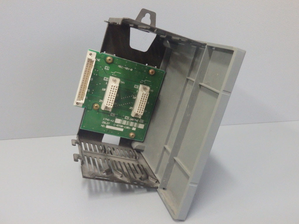 ALLEN-BRADLEY 1746-A2