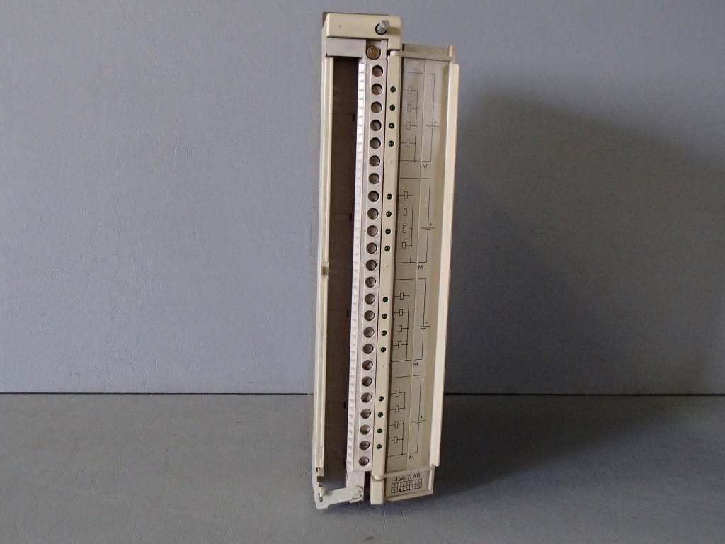 SIEMENS 6ES5454-7LA11