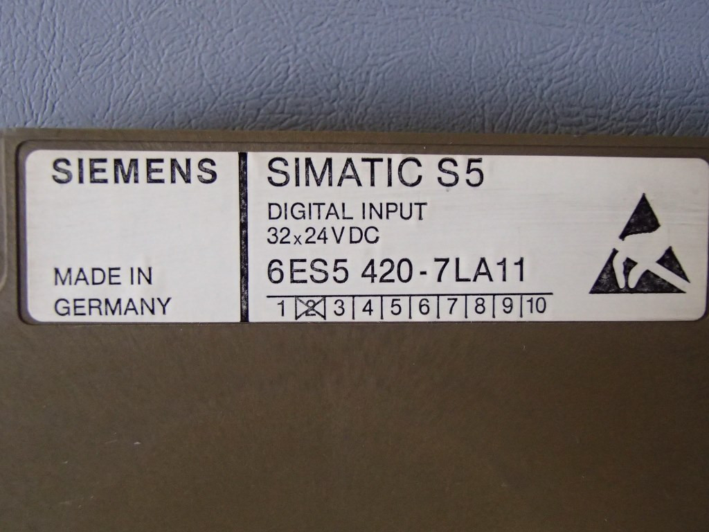 SIEMENS 6ES5420-7LA11