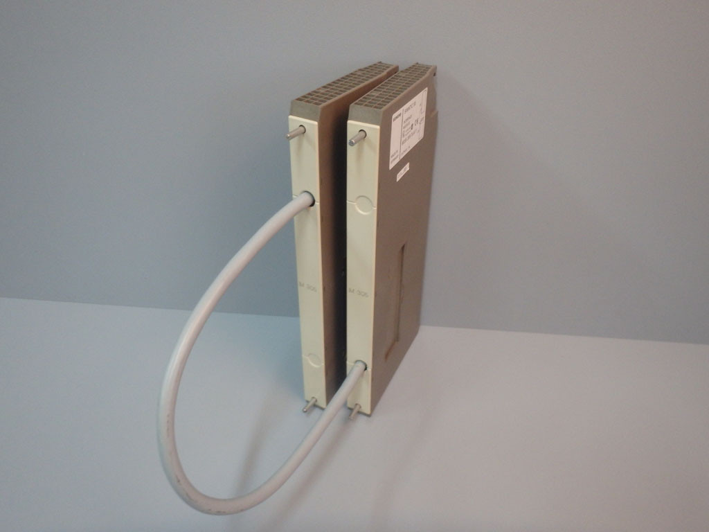 SIEMENS 6ES5305-7LA11